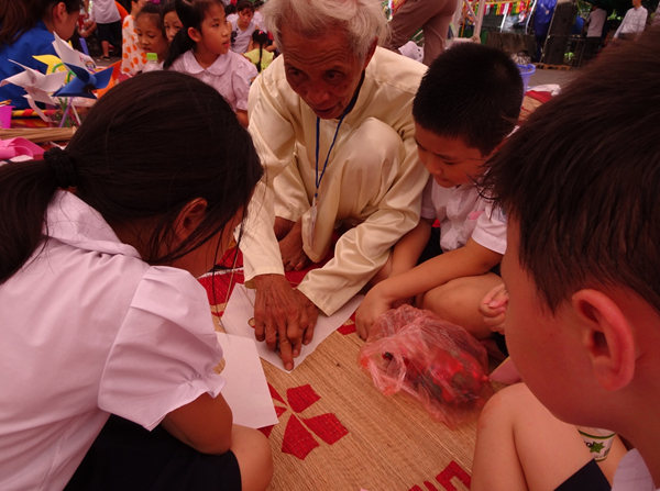 H&agrave;o hứng với Tết Trung thu tại Ho&agrave;ng th&agrave;nh Thăng Long