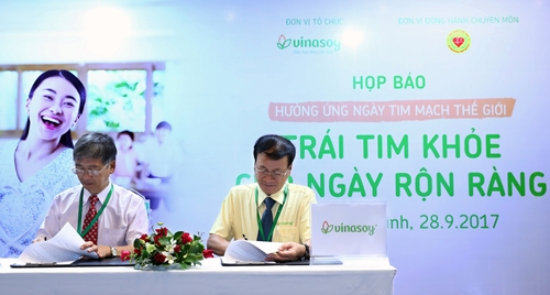 Buổi họp b&aacute;o&nbsp;Hưởng ứng ng&agrave;y tim mạch thế giới (29/9/2017).