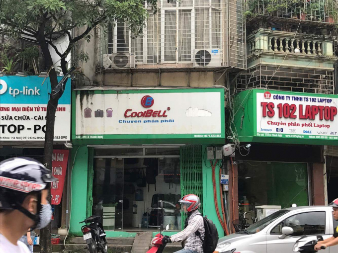 Ng&ocirc;i nh&agrave; của anh L&ecirc; Trung Hạnh nằm tr&ecirc;n phố L&ecirc; Thanh Nghị, phường B&aacute;ch Khoa, quận Hai B&agrave; Trưng.