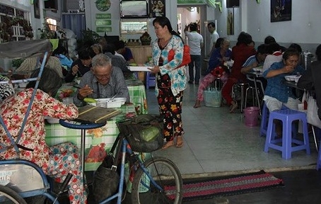 Tiền Giang: Quán ăn ”0 đồng” chan chứa tình thương
