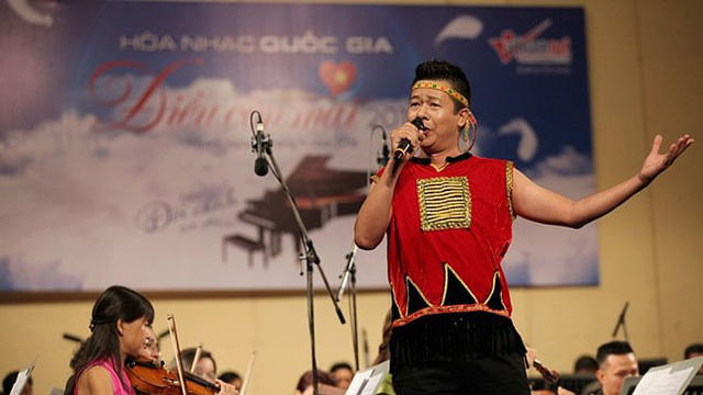 Ca sĩ Mạnh Dũng.