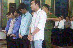 Vụ cựu Thượng úy CSGT thuê côn đồ đánh người vi phạm: Giữ nguyên tội danh "cố ý gây thương tích"