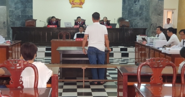 Kỳ án hiếp dâm "một bị hại, hai bị cáo" ở An Giang: Hồ sơ có dấu hiệu bị cạo rửa?