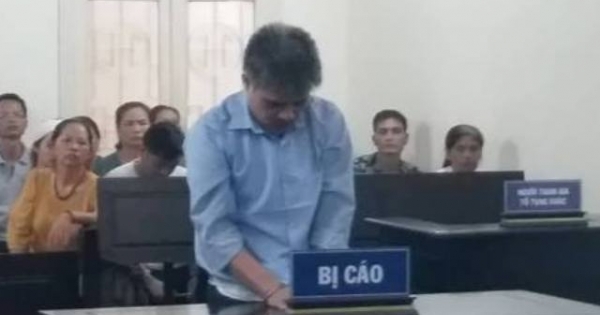 Giết người vì bị đuổi về khi tiệc chưa tàn