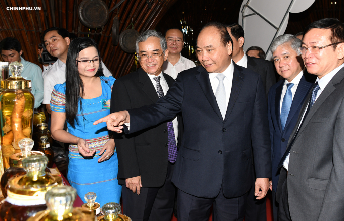 Thủ tướng dự Hội nghị đầu tư ph&aacute;t triển S&acirc;m Ngọc Linh v&agrave; c&aacute;c dược liệu kh&aacute;c