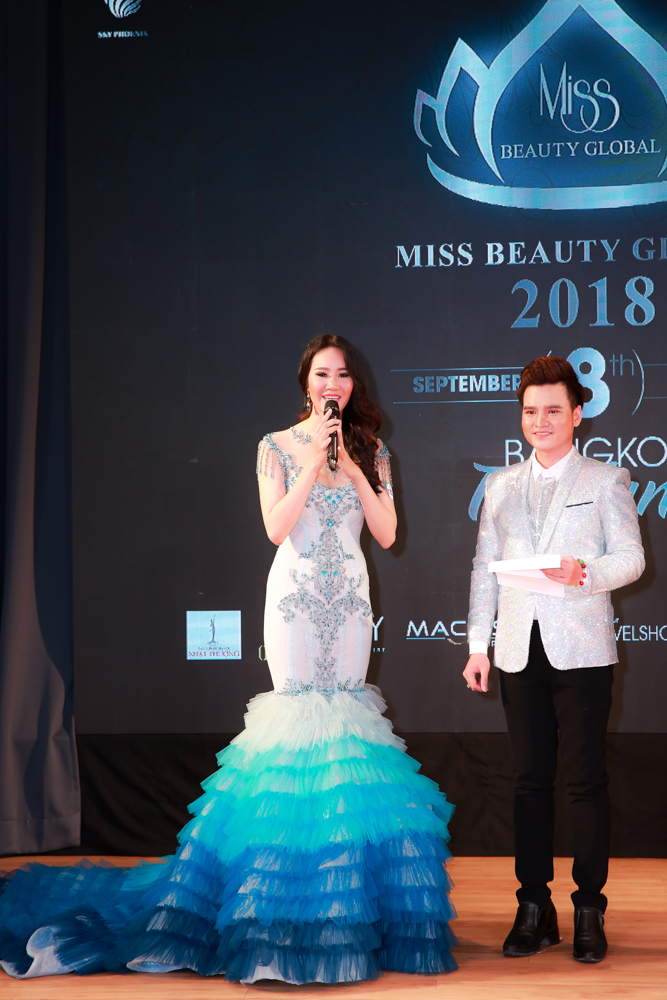 Người đẹp trong phần thi ứng xử.&nbsp;