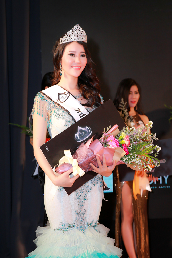 Kh&ocirc;ng như kỳ vọng, Dương Yến Phi dừng lại ở vị tr&iacute; &aacute; hậu 2 Miss Beauty Global 2018