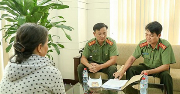 Qúy bà sập bẫy “bạn trai ngoại quốc”, suýt mất tiền tỷ