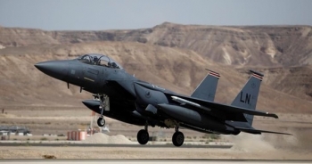 Nga tố Mỹ không kích Syria bằng bom hóa học