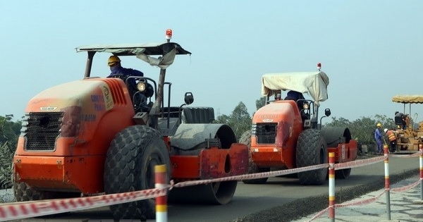 Đường cao tốc Bến Lức-Long Thành: Vì sao vẫn thi công cầm chừng?