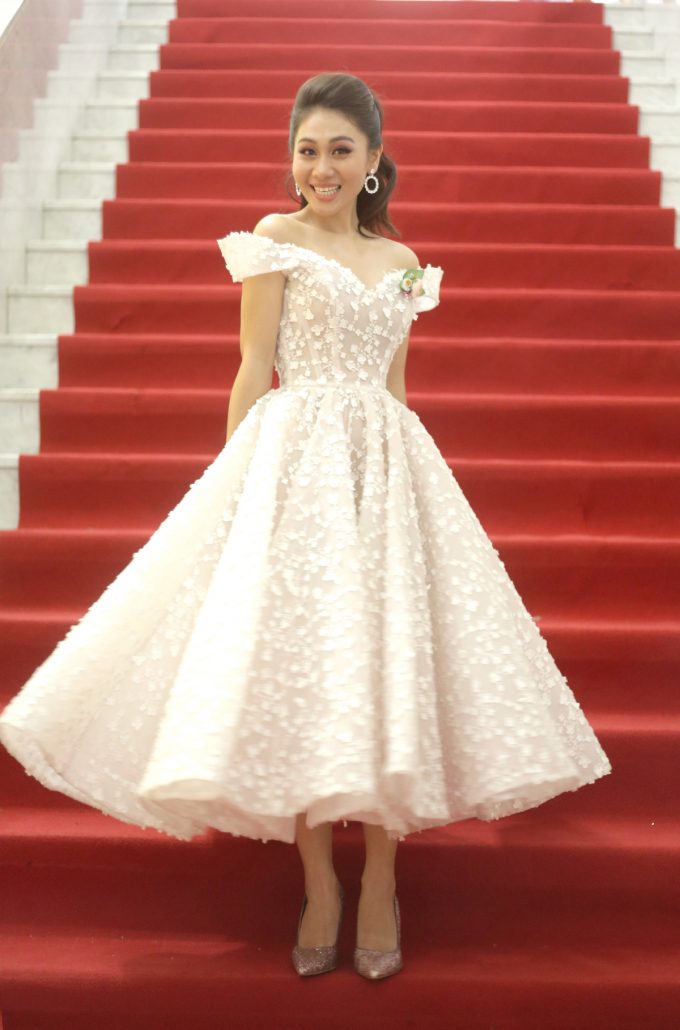 Ch&acirc;n dung MC nhỏ tuổi nhất của top 5 MC Ấn tượng VTV Award 2018