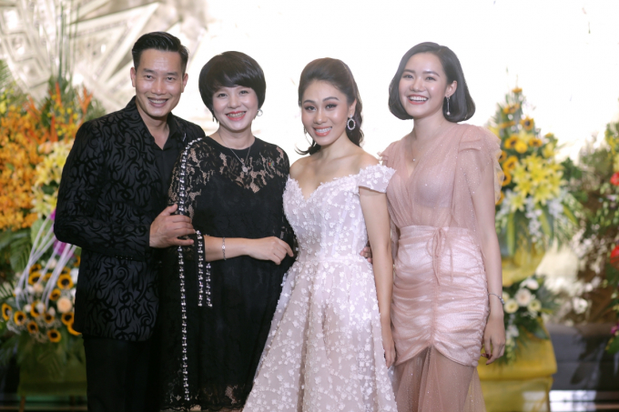 Ch&acirc;n dung MC nhỏ tuổi nhất của top 5 MC Ấn tượng VTV Award 2018