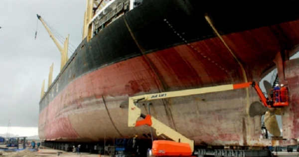 Quảng Ninh: Rơi từ độ cao 14m, hai công nhân tử vong