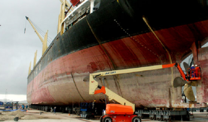 Vụ tai nạn nghi&ecirc;m trọng đ&atilde; khiến cho hai c&ocirc;ng nh&acirc;n bị thương nặng v&agrave; tử vong sau đ&oacute; (ảnh minh họa).