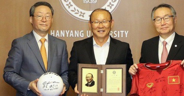 HLV Park Hang Seo được vinh danh ở quê nhà