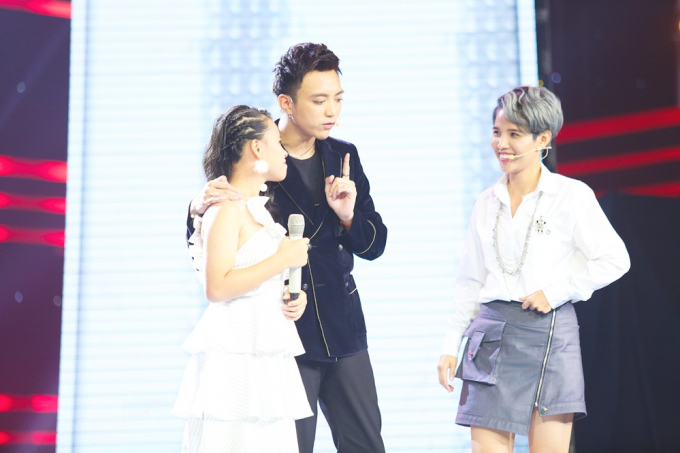 S&acirc;n khấu The Voice Kids n&oacute;ng