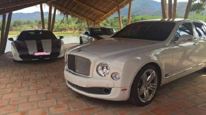 &Ocirc;ng Đặng L&ecirc; Nguy&ecirc;n Vũ c&ograve;n c&oacute; niềm đam m&ecirc; đặc biệt với c&aacute;c d&ograve;ng xe sang như Rolls - Royce Phantom, Bentley Mulsanne.