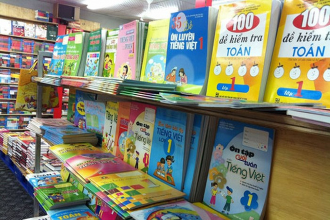 Thực tế c&oacute; nhiều cuốn s&aacute;ch b&agrave;i tập cho đến cuối năm vẫn c&ograve;n mới tinh v&igrave; ho&agrave;n to&agrave;n kh&ocirc;ng d&ugrave;ng đến g&acirc;y l&atilde;ng ph&iacute; (Ảnh minh họa)