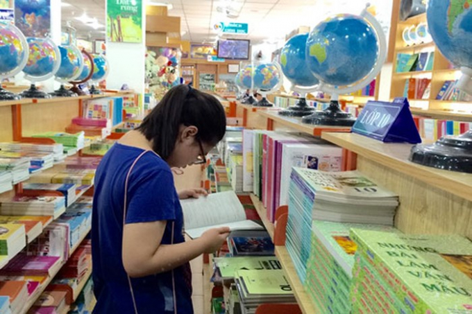 Năm học 2018-2019, phụ huynh học sinh lớp 1 ở H&agrave; Nội phải sắm cho con em m&igrave;nh 27 cuốn s&aacute;ch