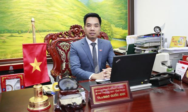 Gặp nh&agrave; quản l&yacute; doanh nghiệp t&agrave;i ba