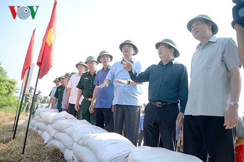 Ph&oacute; Thủ tướng lưu &yacute; Quảng Ninh kh&ocirc;ng được chủ quan trước b&atilde;o.&nbsp;