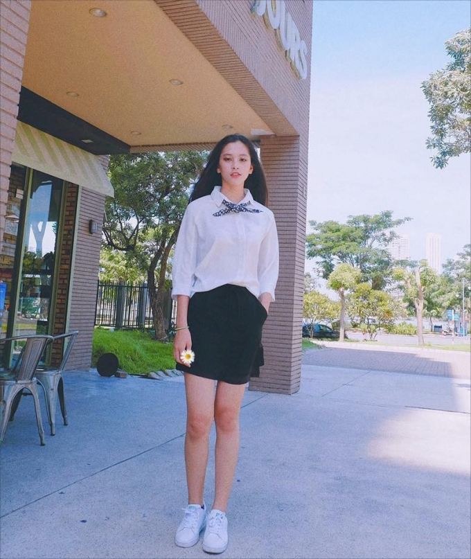 Ngắm nh&igrave;n vẻ đẹp đời thường Hoa hậu Việt Nam 2018 - Trần Tiểu Vy