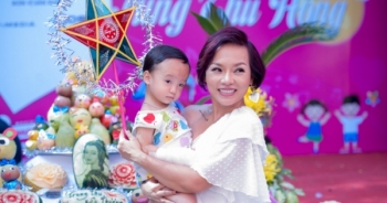 "Trung thu Hồng 2018" trao tặng gần 2.000 suất quà cho trẻ em tại Bệnh viện Nhi TW