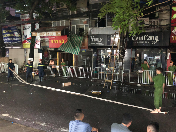 Th&ocirc;ng tin từ cơ quan chức năng, vụ ch&aacute;y kh&ocirc;ng g&acirc;y thiệt hại về người, tuy nhi&ecirc;n nhiều ng&ocirc;i nh&agrave; v&agrave; t&agrave;i sản bị thi&ecirc;u rụi ho&agrave;n to&agrave;n.