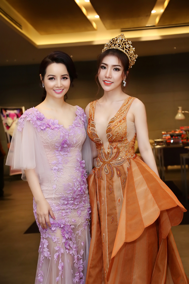 Ho&agrave;ng Y Nhung v&agrave; diễn vi&ecirc;n Mai Thu Huyền.