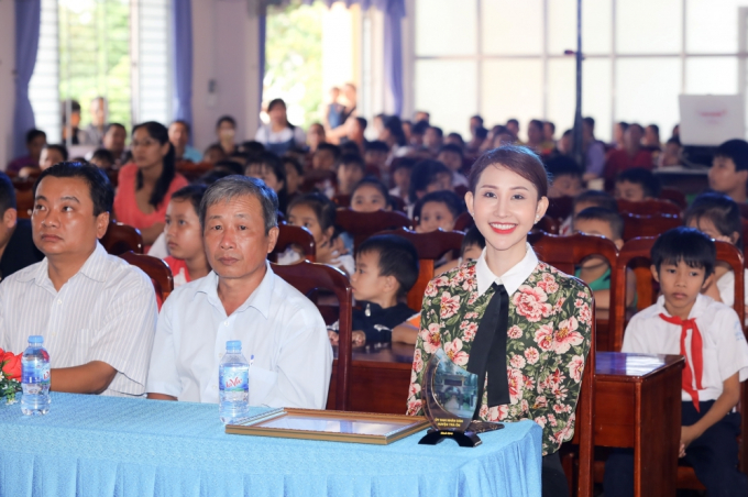 Hoa hậu Chi Nguyễn kh&ocirc;ng tổ chức sinh nhật, d&agrave;nh tiền trao học bổng cho trẻ em ngh&egrave;o