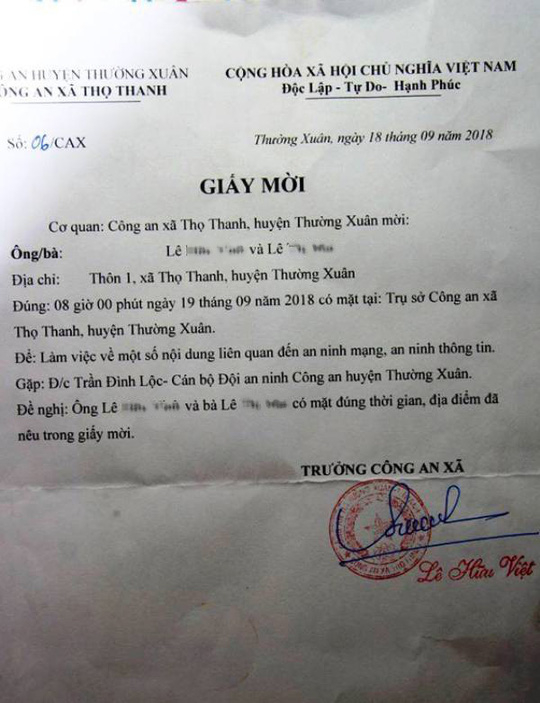 Giấy mời vợ chồng chị L&ecirc; T.M. l&ecirc;n cơ quan c&ocirc;ng an l&agrave;m việc.&nbsp;