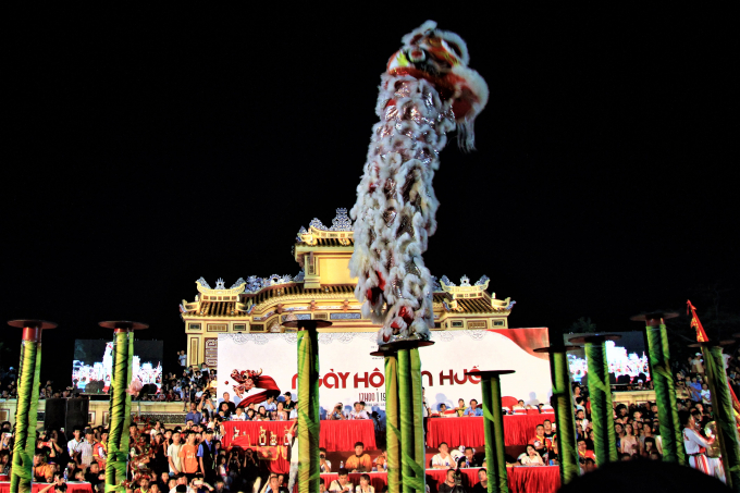 Ng&agrave;y hội L&acirc;n năm 2018 tại TP Huế thu h&uacute;t h&agrave;ng ngh&igrave;n người tham dự