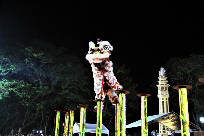 Ng&agrave;y hội L&acirc;n năm 2018 tại TP Huế thu h&uacute;t h&agrave;ng ngh&igrave;n người tham dự