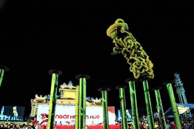 Ng&agrave;y hội L&acirc;n năm 2018 tại TP Huế thu h&uacute;t h&agrave;ng ngh&igrave;n người tham dự