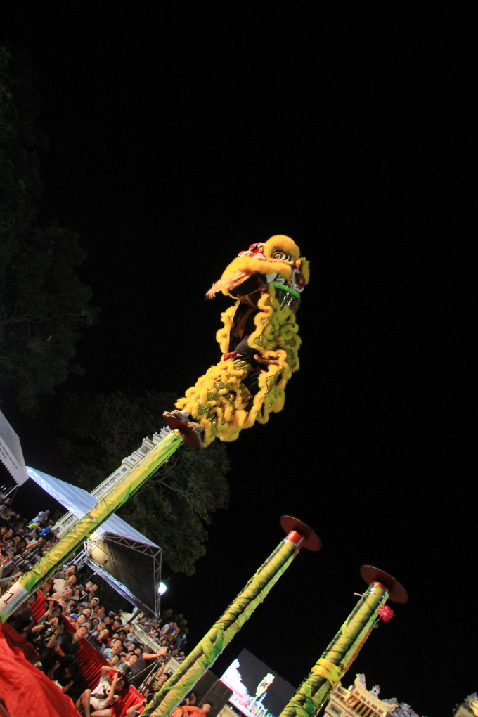 Ng&agrave;y hội L&acirc;n năm 2018 tại TP Huế thu h&uacute;t h&agrave;ng ngh&igrave;n người tham dự