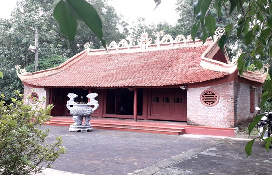 Để ghi nhận, t&ocirc;n vinh c&ocirc;ng lao to lớn của Kỳ Đồng - Nguyễn Văn Cẩm, nh&acirc;n d&acirc;n địa phương đ&atilde; lập đền thờ. Năm 2012, đền thờ &ocirc;ng (tức động Thi&ecirc;n Thai) ở th&ocirc;n Trại Nhất, x&atilde; Hồng Kỳ (Y&ecirc;n Thế) được Thủ tướng Ch&iacute;nh phủ c&ocirc;ng nhận l&agrave; Di t&iacute;ch Quốc gia đặc biệt.