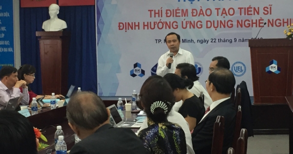 Thí điểm đào tạo tiến sĩ định hướng ứng dụng nghề nghiệp