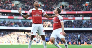 Video: 3 phút bùng nổ, Arsenal hạ gục Everton