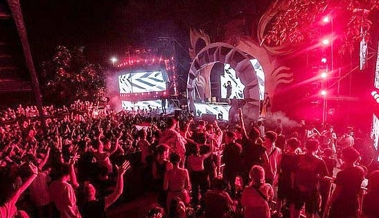 “Hôn nhân” chết chóc giữa ma túy và nhạc mạnh