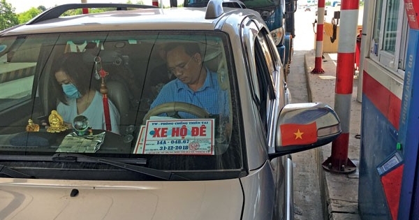 Cục Ứng phó và khắc phục hậu quả thiên tai "thanh minh" vụ hàng loạt xe biển trắng đeo phù hiệu hộ đê