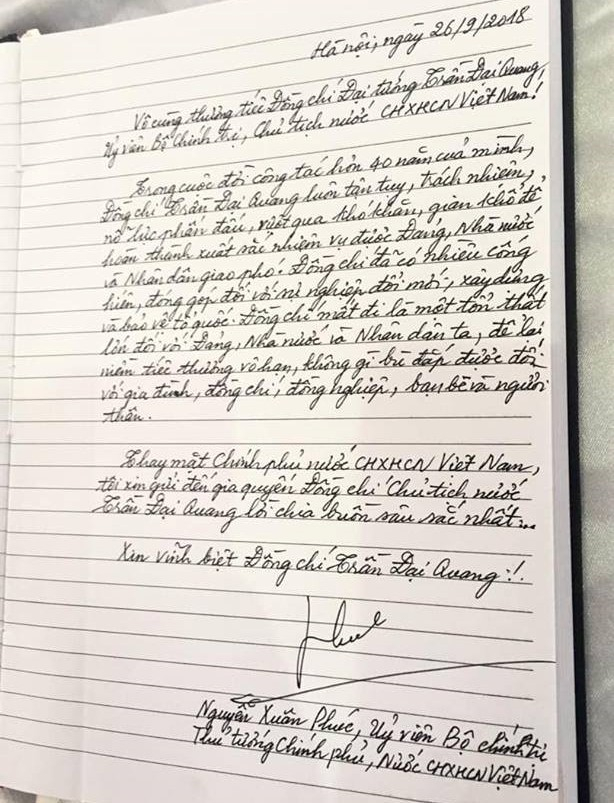 Nhiều đo&agrave;n kh&aacute;ch trong nước v&agrave; Quốc tế viếng Chủ tịch nước Trần Đại Quang