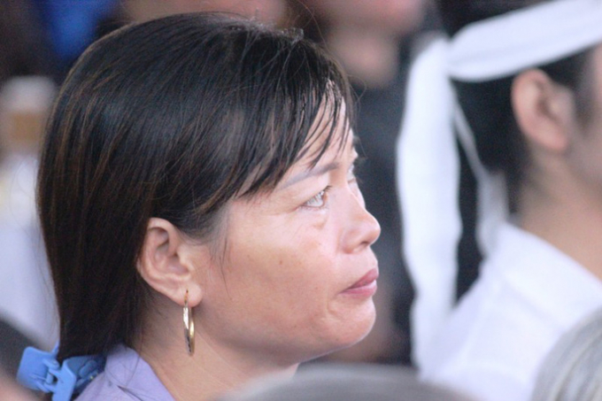 Người d&acirc;n qu&ecirc; nh&agrave; rơi lệ xem Lễ truy điệu Chủ tịch nước Trần Đại Quang