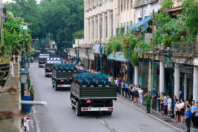 Những h&igrave;nh ảnh cu&ocirc;́i c&ugrave;ng về linh cữu Chủ tịch nước Trần Đại Quang ở Thủ đ&ocirc;