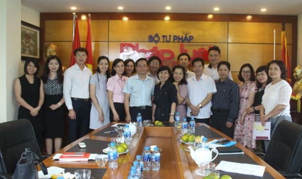 B&aacute;o Ph&aacute;p luật Việt Nam l&agrave;m tốt việc x&acirc;y dựng c&aacute;c điển h&igrave;nh ti&ecirc;n tiến