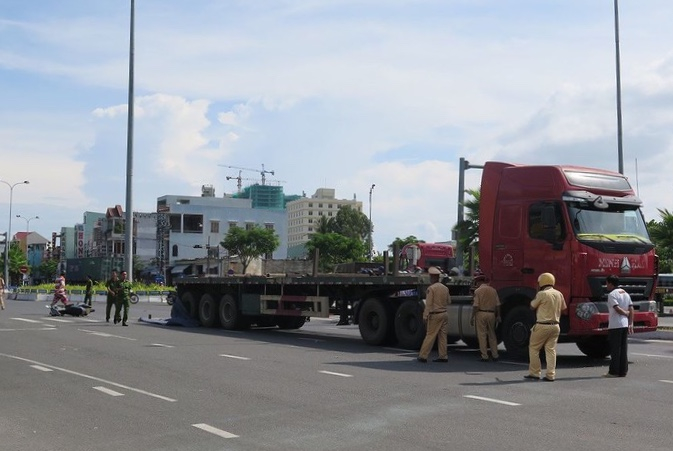 Xe container li&ecirc;n tục g&acirc;y tai nạn chết người thời gian vừa qua tại Đ&agrave; Nẵng.