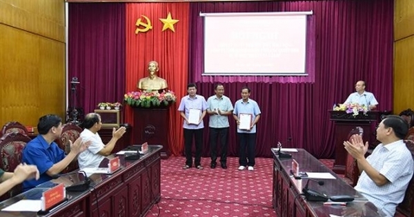 Điều động, bổ nhiệm nhân sự 9 tỉnh thành