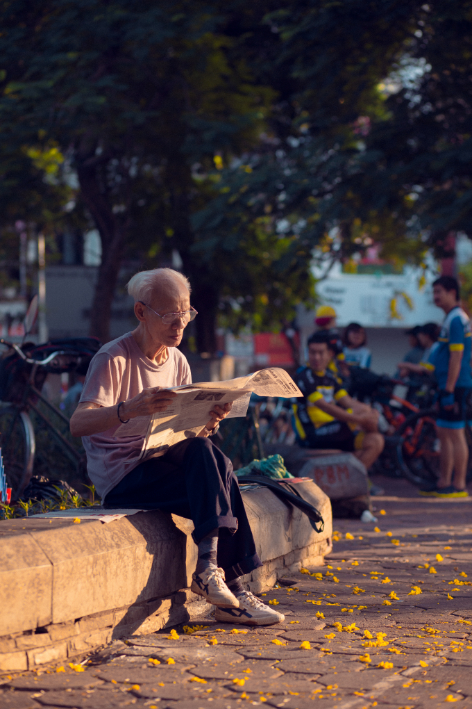 H&agrave; Nội v&agrave;o thu bỗng trở n&ecirc;n dịu d&agrave;ng tĩnh lặng.