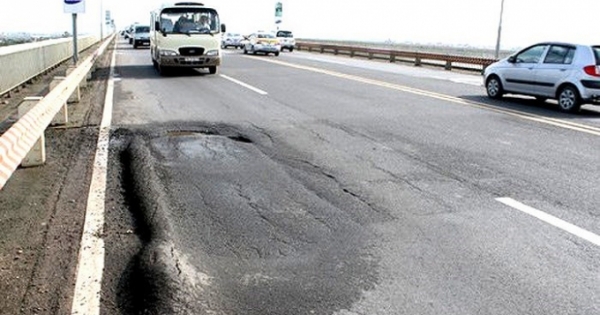 “Lời hứa” của Bộ trưởng Nguyễn Văn Thể về sửa mặt cầu Thăng Long