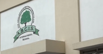 Trường quốc tế: "Vàng, thau lẫn lộn"