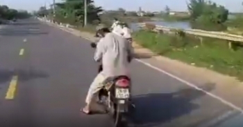 [Clip]: Suýt mất mạng vì tờ tiền 20.000 đồng